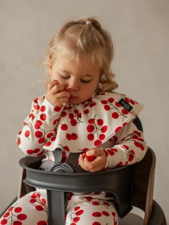 Двусторонний нагрудник Mjölk Cherry Tomatoes