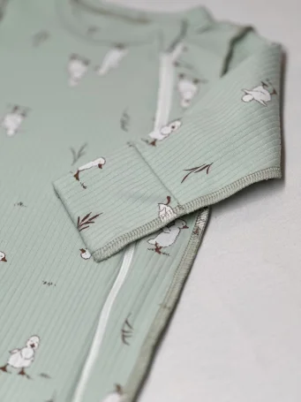 Комбинезон швы наружу на молнии RinaAmari Утята, в рубчик Нефрит