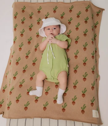 Мягкий вязаный плед Simple, редиски