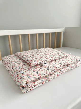 Комплект в кроватку Babyshowroom, 4 пр., "Цветочки"