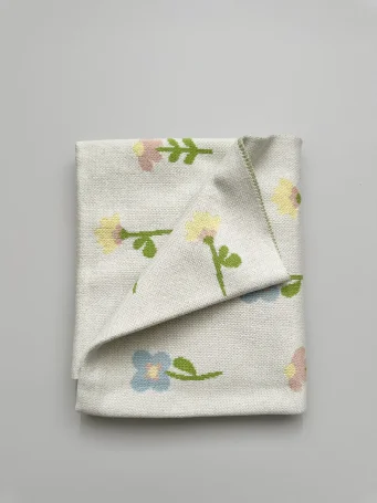 Мягкий вязаный плед Simple, Цветочные мечты