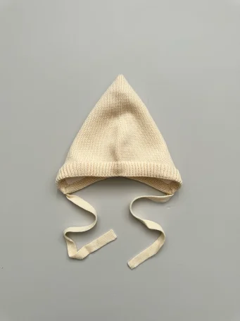 Чепчик вязаный (льняной)