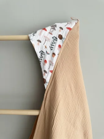 Муслиновое полотенце Babyshowroom, 100х100 см., Лесные грибы
