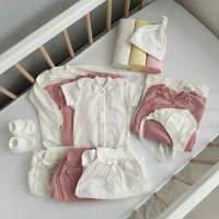 Набор для новорожденной девочки, 14 предметов