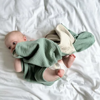 Двусторонний муслиновый плед Babyshowroom, Шалфей/бежевый