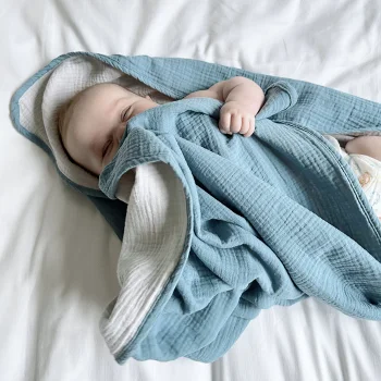 Двусторонний муслиновый плед Babyshowroom, Голубой/топлёное молоко