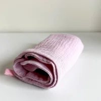 Муслиновое полотенце Babyshowroom, 30х40см., розовое