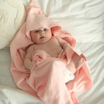 Муслиновое полотенце Babyshowroom, 100х100 см., Нежно-розовый
