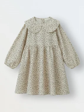 Платье фланель, Цветы на молочном