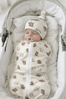 Набор "Мишка Топтыжка" (Пеленальный кокон + Шапочка Узелок)
