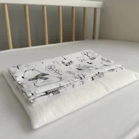 Комплект подушка для новорожденного с наволочкой, Мишка в лесу