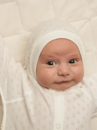 Чепчик ажур с рибаной на бейке, экрю