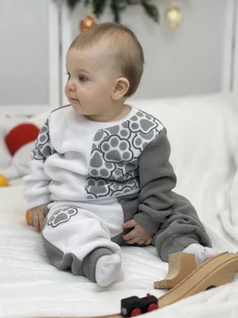 Флисовый костюм, Лапки