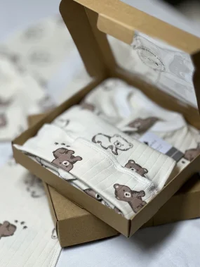 Набор "Мишка Топтыжка" (Пеленальный кокон + Шапочка Узелок)