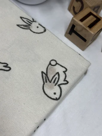 Фланелевая пелёнка RinaAmari Сливочные Ушастики